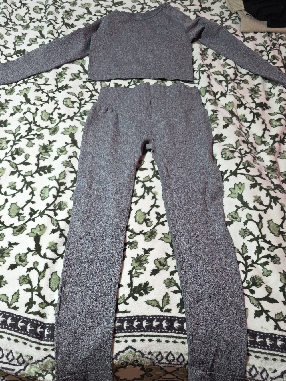 Old Navy Heather Gray Knit Joggers & Cropped Top Set